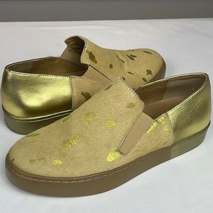 Free People Varsity Calf Hair Gold Metallic Flats Women’s Size 38 = US 8
